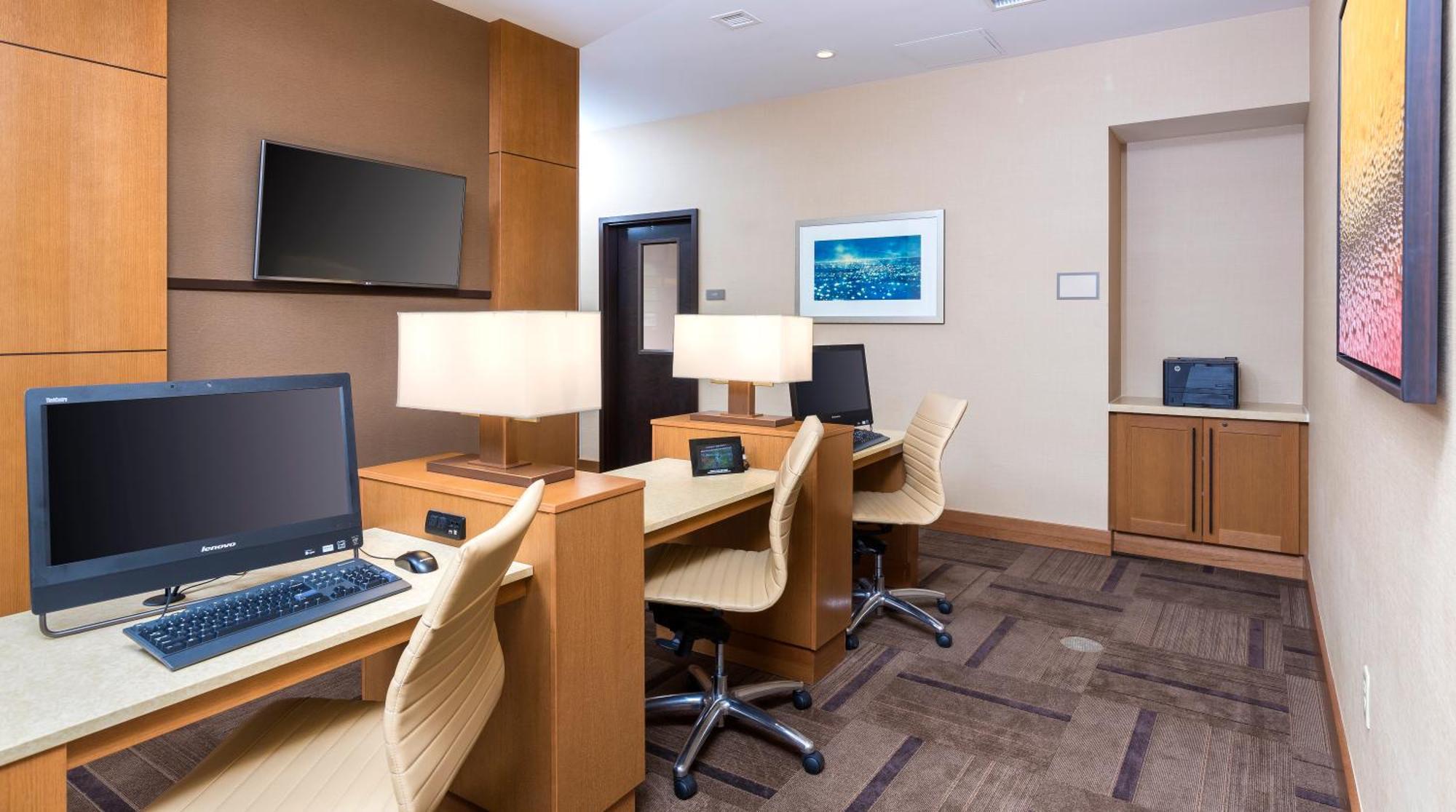 Hotel Hyatt Place Canton Lake Cable
