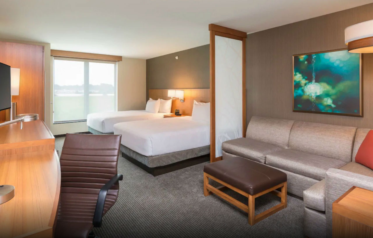 Hyatt Place Lake Cable